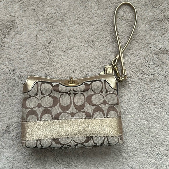 Coach signature wristlet - Picture 1 of 4